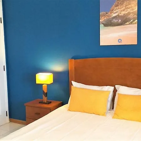 Forte Novo 3- Piscina, Wifi, Familiar * Quarteira